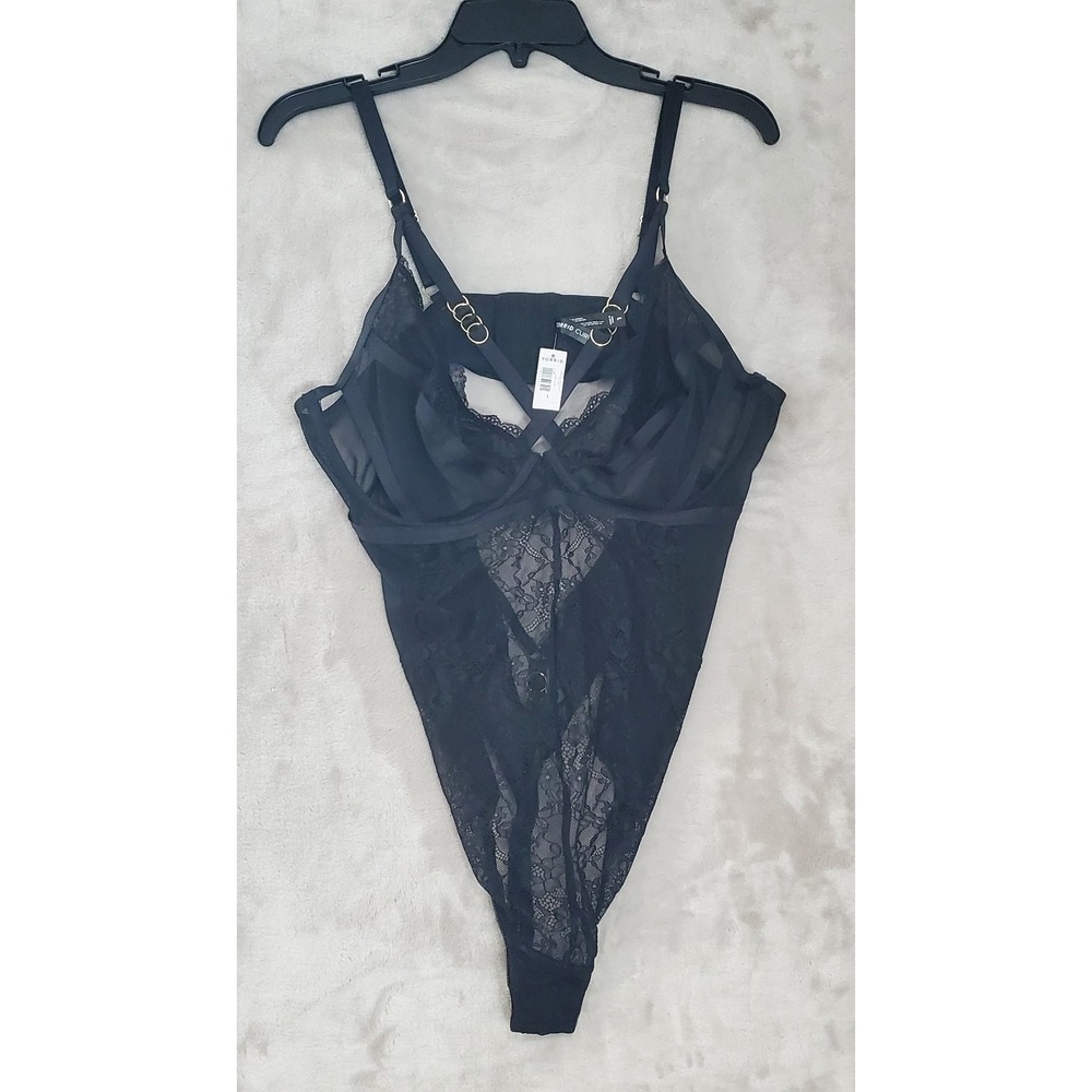 Torrid Curve Black Lace Bodysuit Lingerie Size 1X VNeck Underwire Rings NWT